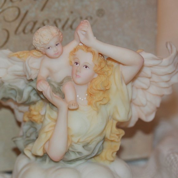 SERAPHIM ANGEL CLASSICS Heaven Sent Collection Hope Eternal Music Box 1996 - Picture 2 of 4